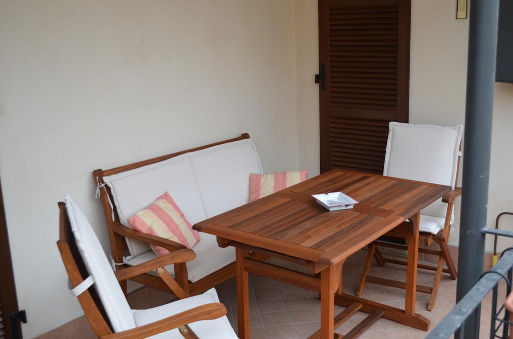 Apartment Alfieri Alba  Rum bild
