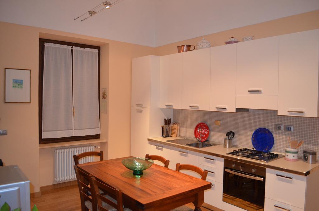 Apartment Alfieri Alba  Rum bild
