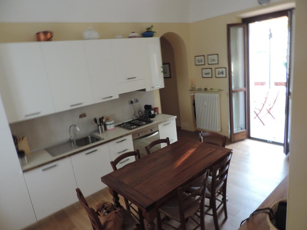Apartment Alfieri Alba  Rum bild
